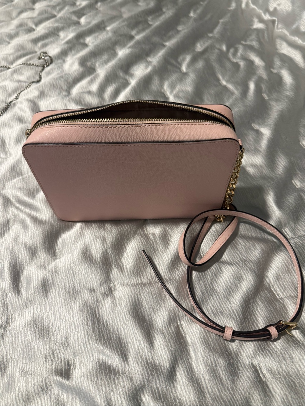 Michael Kors Light Pink Saffiano Leather Crossbody with Gold Chain - Picture 2 of 4